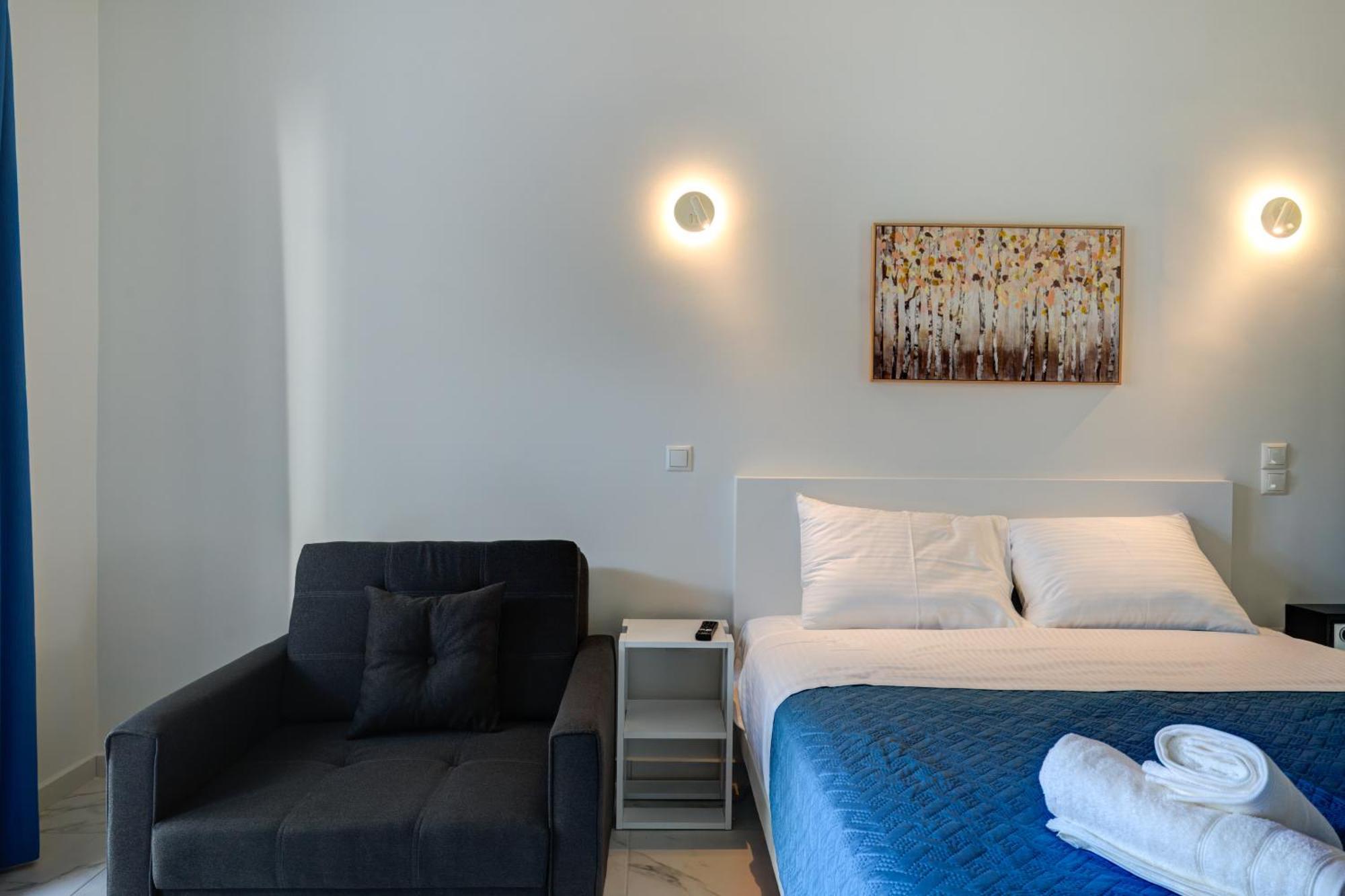 Molos Beachfront Apartments In ディアコプト エクステリア 写真
