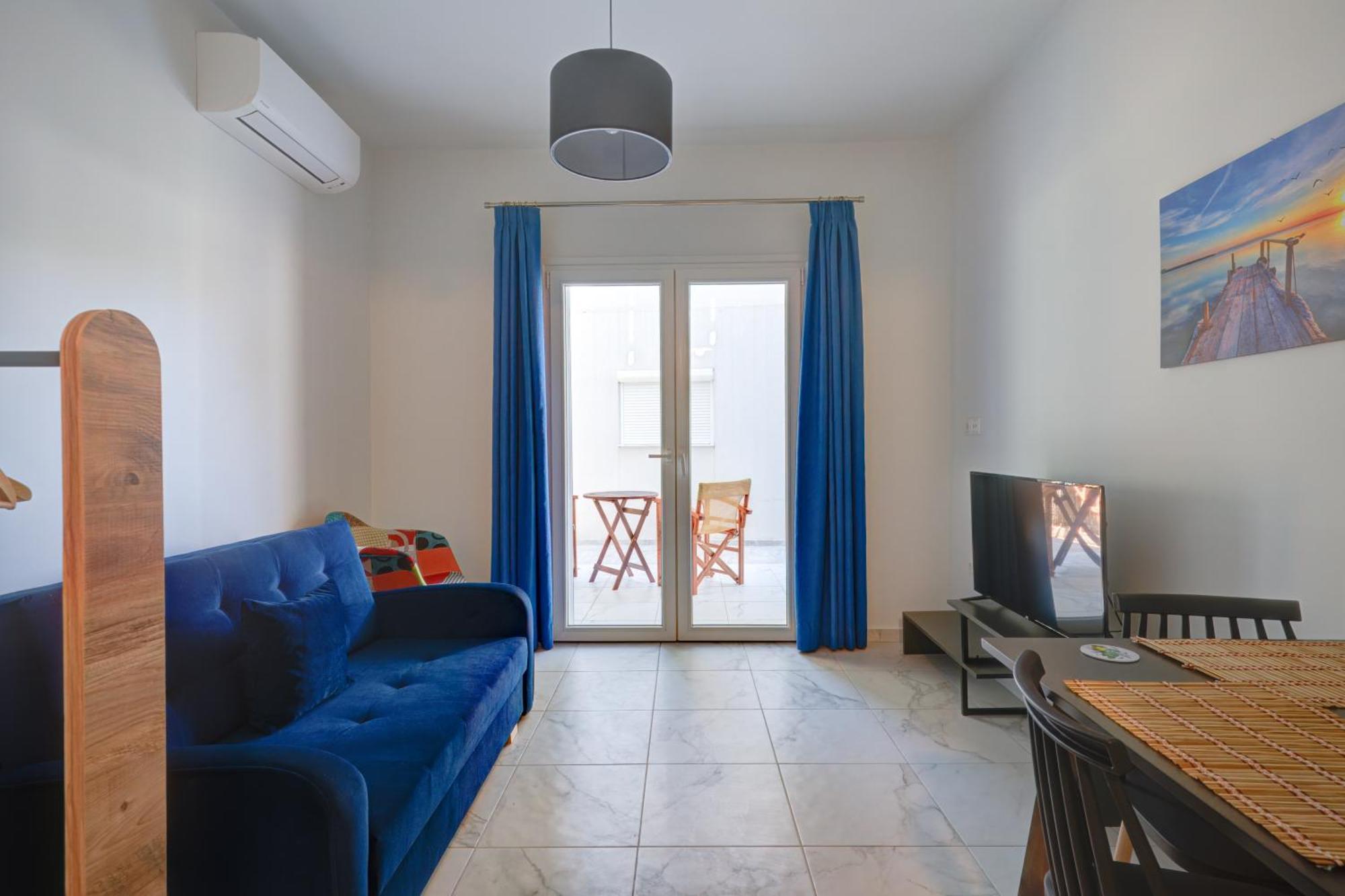 Molos Beachfront Apartments In ディアコプト 部屋 写真